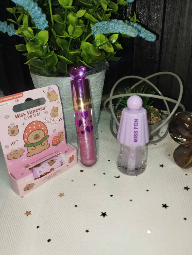 Set de brillos labiales Miss Vanessa y Miss Fon