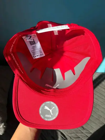 Gorra Ferrari roja con logo y número 16 - miniatura 4
