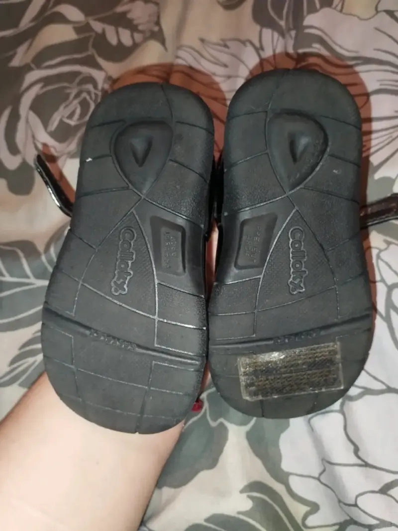 Zapatos de charol negro para niña con estrellas - 6
