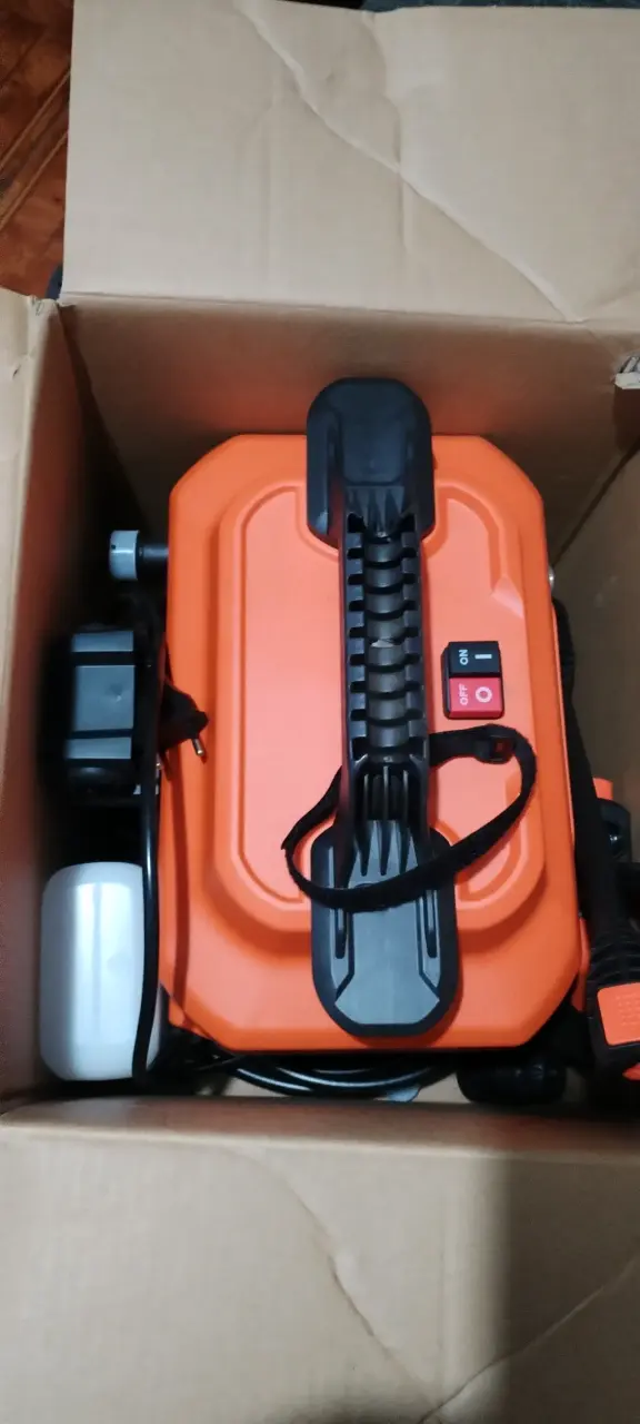 Hidrolavadora NUEVA Black+Decker 1600 PSI 110 Bar - 4