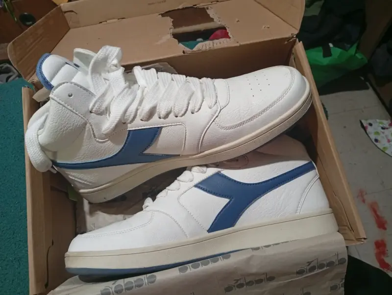 Zapatillas deportivas Diadora blancas y azules - 3