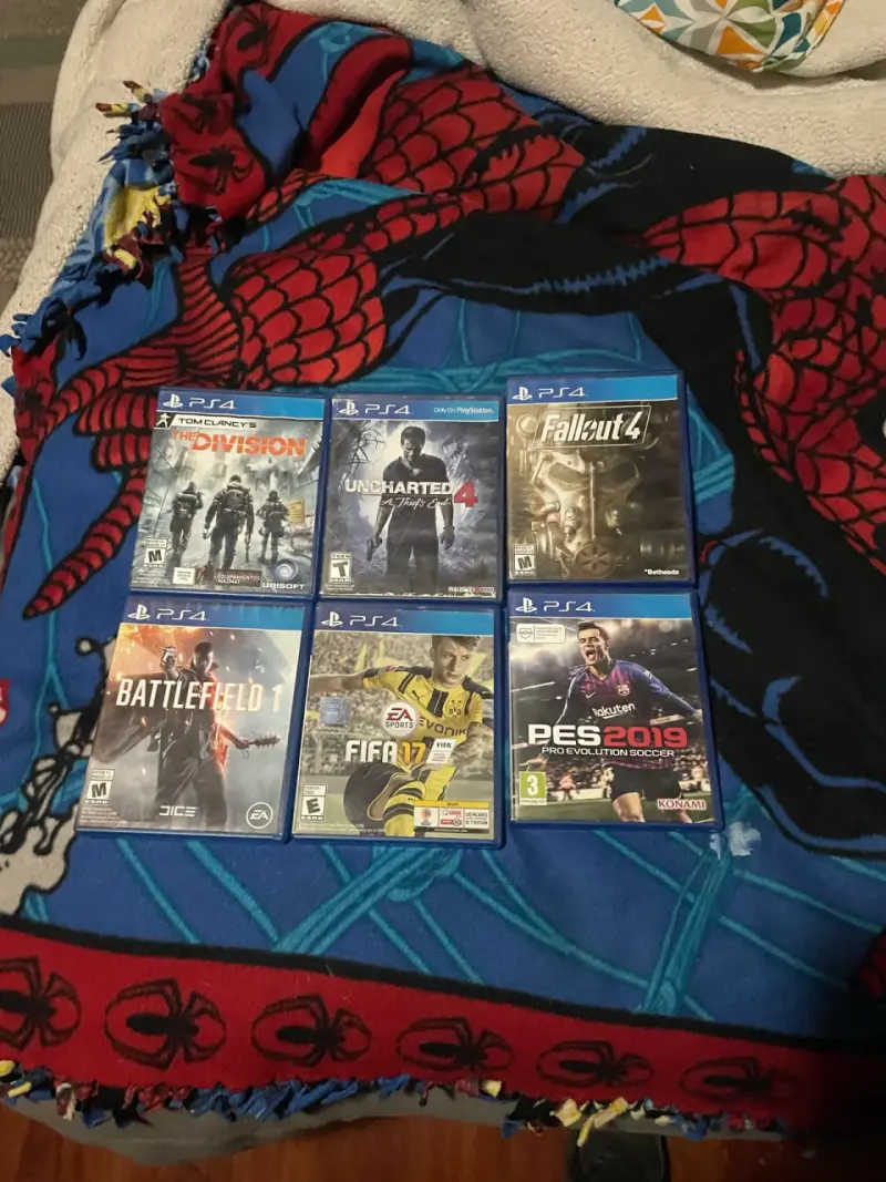 Lote de 6 juegos PS4 variados - 1