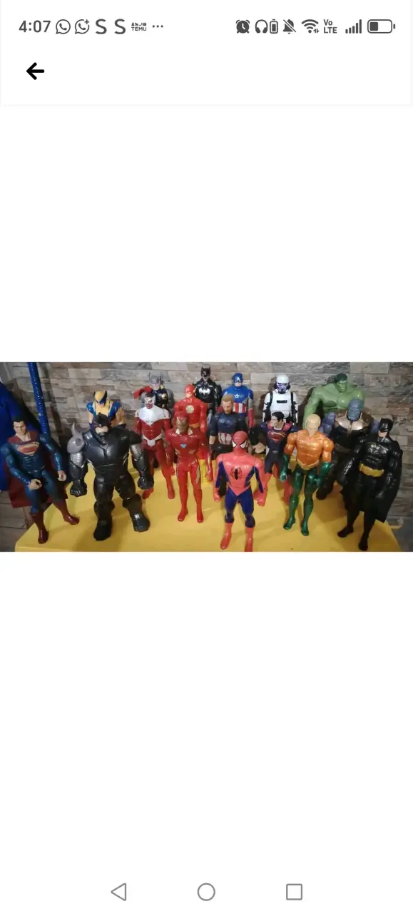 Colección de figuras de acción de superhéroes