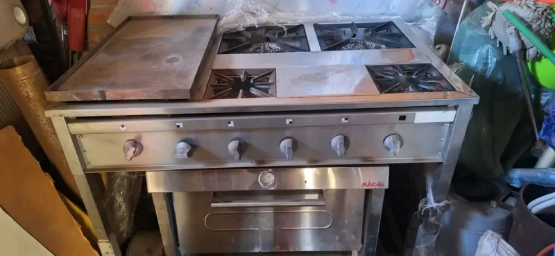 Cocina industrial de acero inoxidable con 6 quemadores - 3