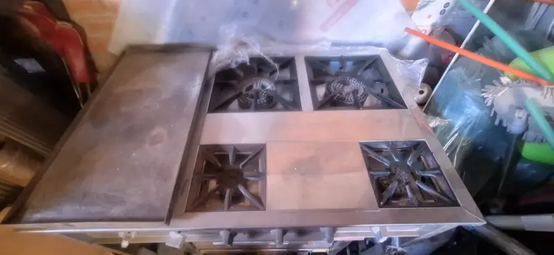 Cocina industrial de acero inoxidable con 6 quemadores - 4
