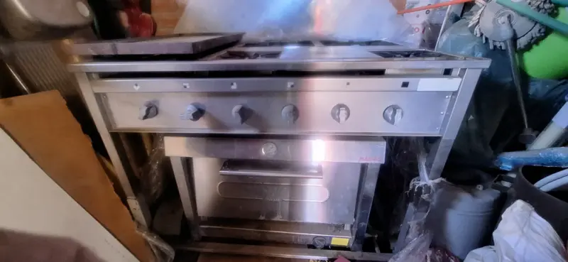 Cocina industrial de acero inoxidable con 6 quemadores - 5