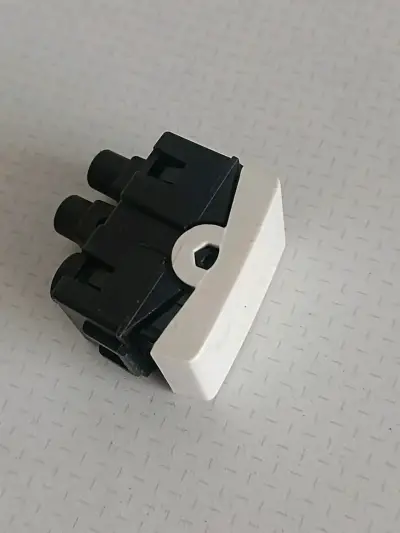 Aislador eléctrico cerámico doble tornillo - miniatura 3