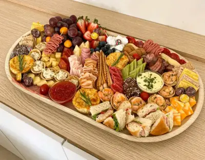 Tabla de quesos y embutidos gourmet - miniatura 2