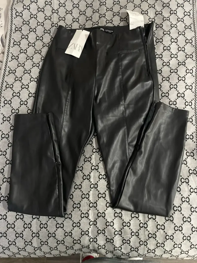 Pantalones de cuero sintético Zara negros - 4