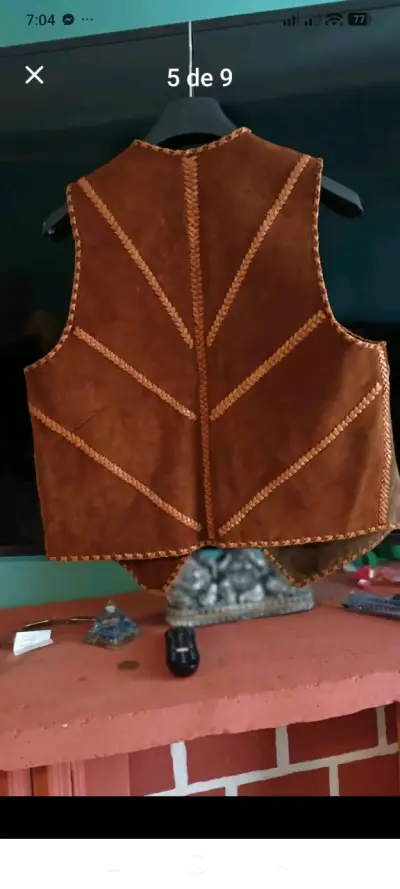 Chaleco de cuero artesanal marrón - miniatura 3
