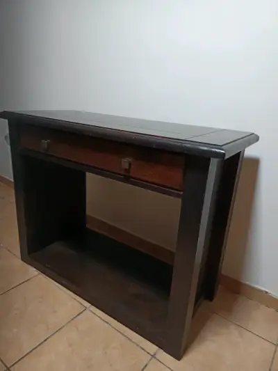 Mesa de madera con cajón estilo rústico - miniatura 5
