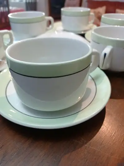 Juego de tazas Fanaloza  con platillos - miniatura 1