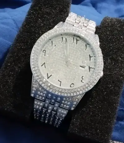 Reloj con cristales brillantes - miniatura 1