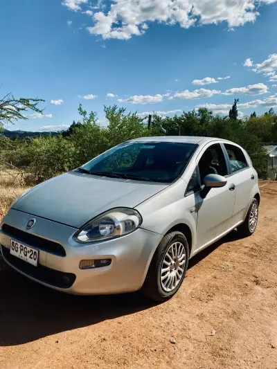 Fiat Grande  Punto Automático 2014 en buen estado - miniatura 1