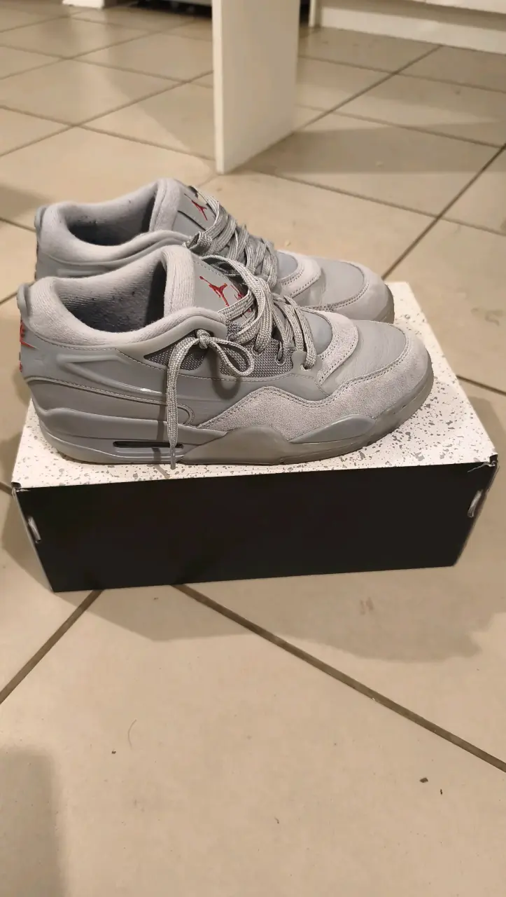Zapatillas Nike Air Jordan grises talla 7.5 usa - 4