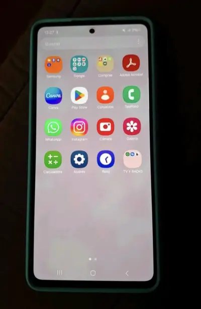 Samsung Galaxy A72 en buen estado - miniatura 2