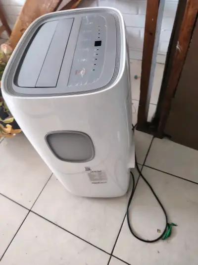 Aire acondicionado portátil WiFi Toyotomi blanco - miniatura 3