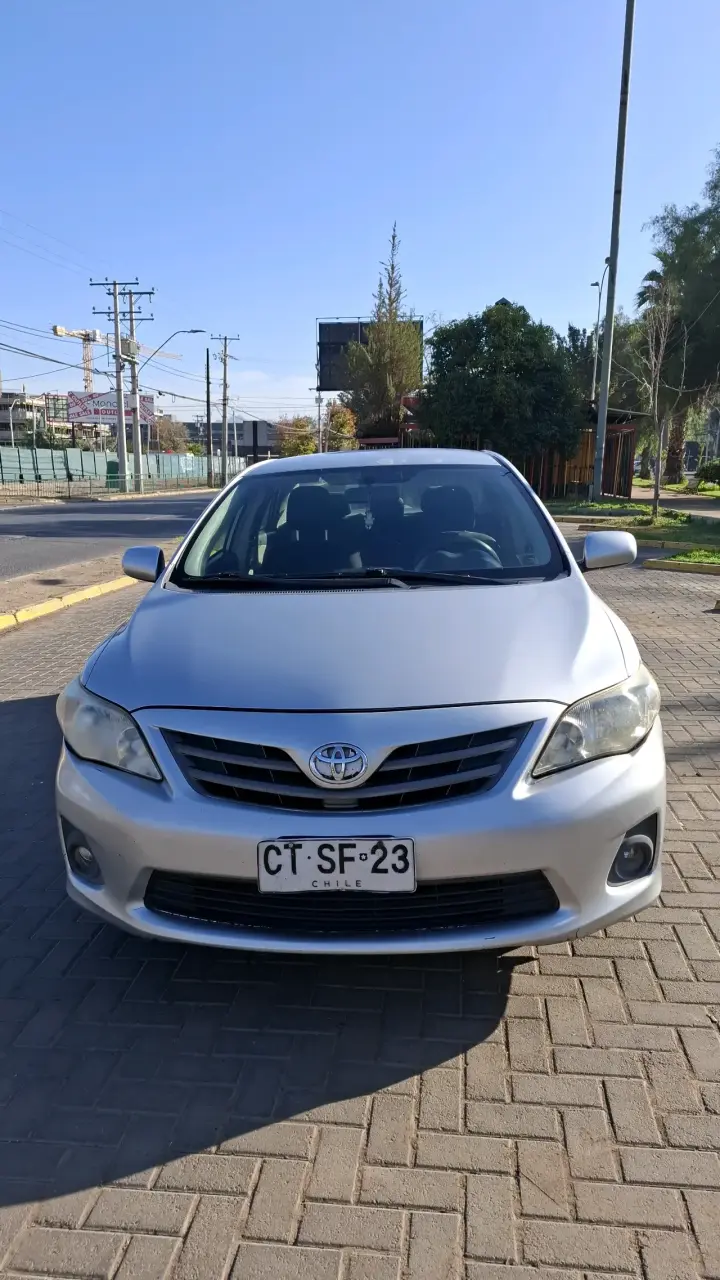 Toyota Corolla 2011 XLI en buen estado - 2