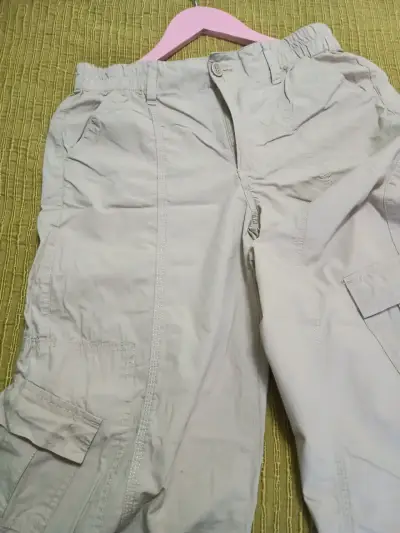 Pantalones cargo beige mujer - miniatura 2