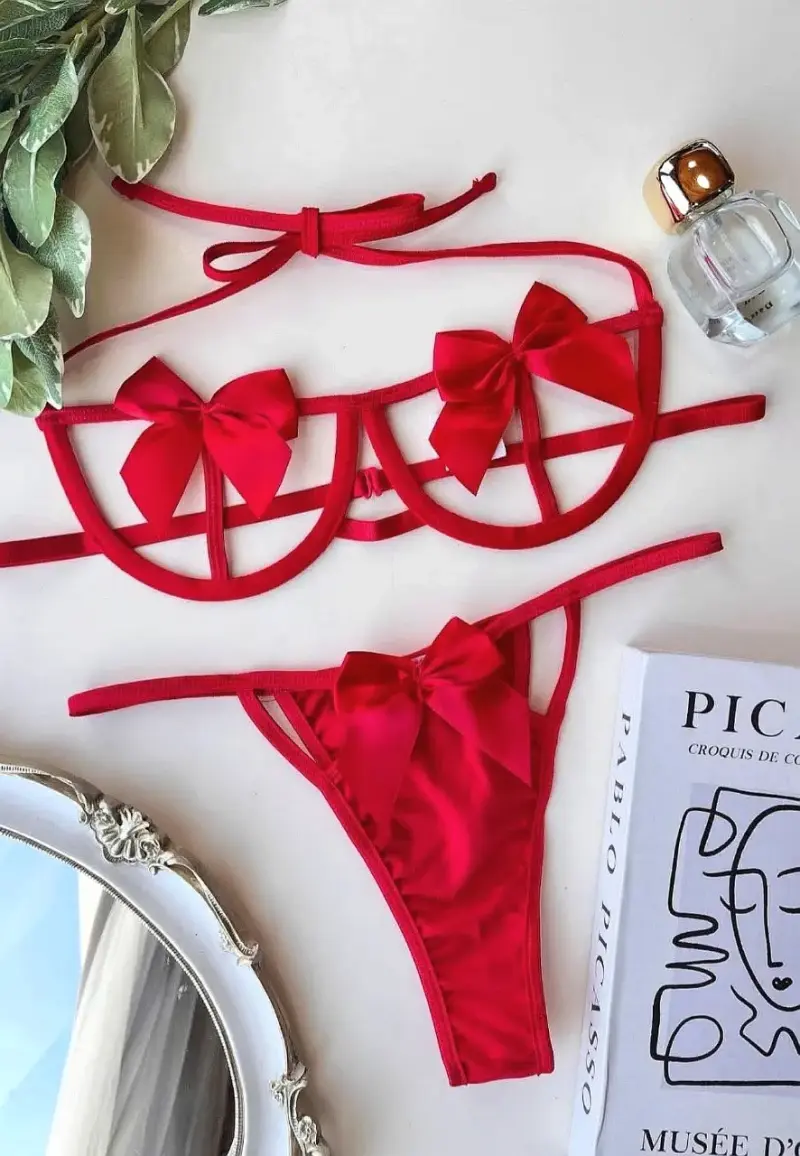 Conjunto lencería rojo con lazos decorativos - 2
