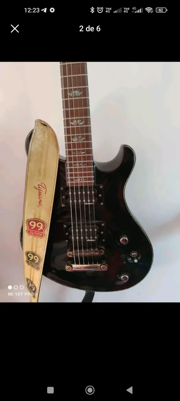Guitarra eléctrica Charvel con diseño elegante - 4