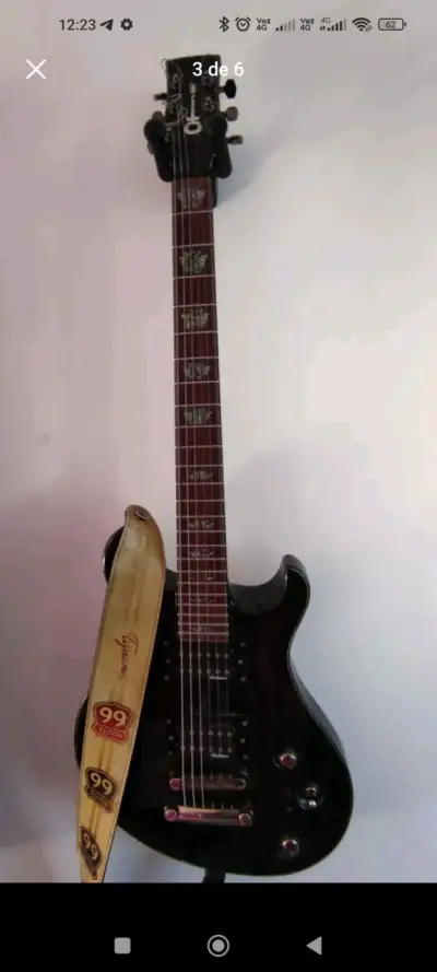 Guitarra eléctrica Charvel con diseño elegante - miniatura 5