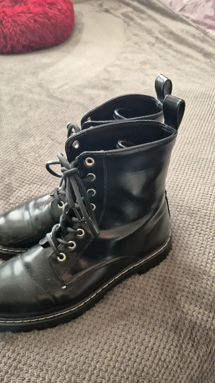 Botas negras de cuero sintético estilo militar - 2