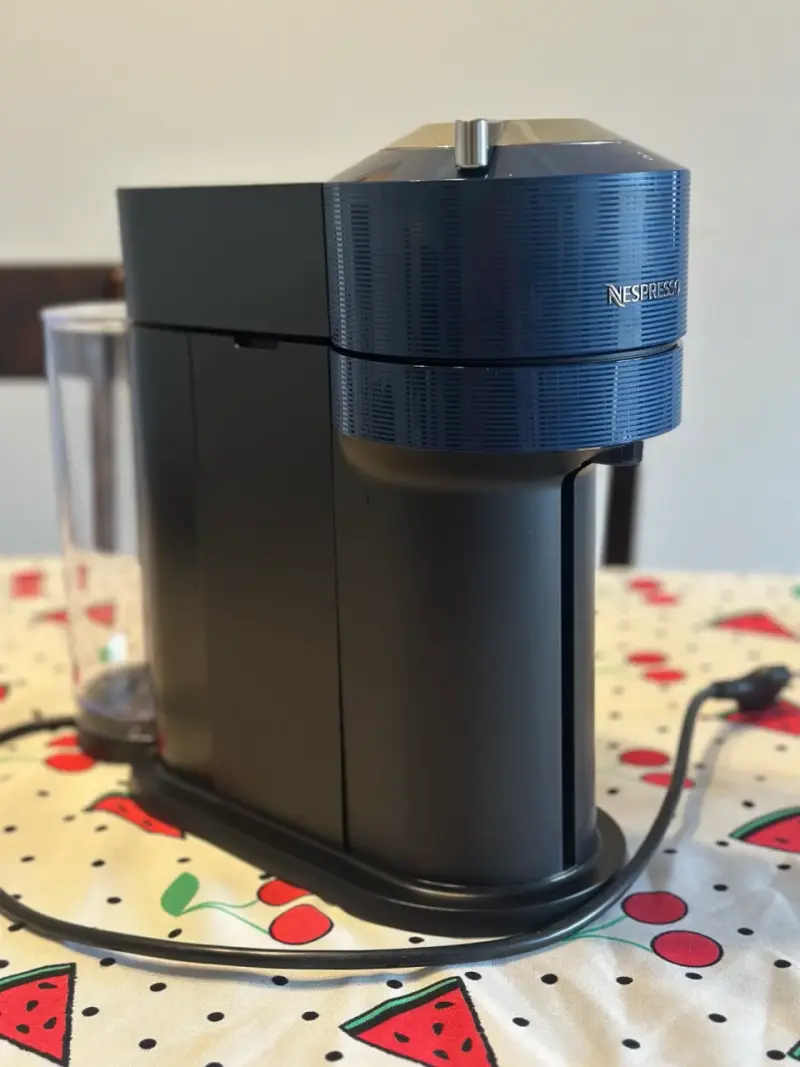 Cafetera Nespresso Vertuo Next Azul - 3