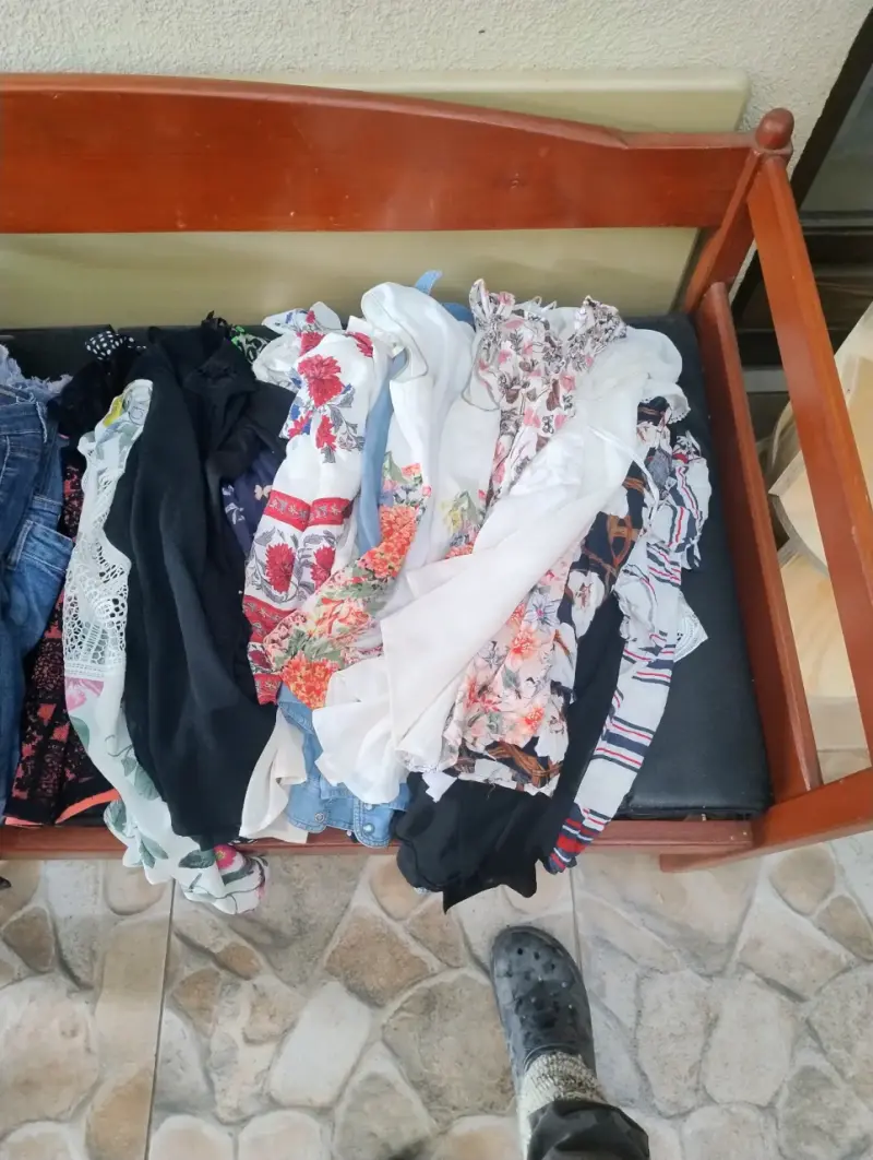 Conjunto de blusas de encaje y estampado floral - 2