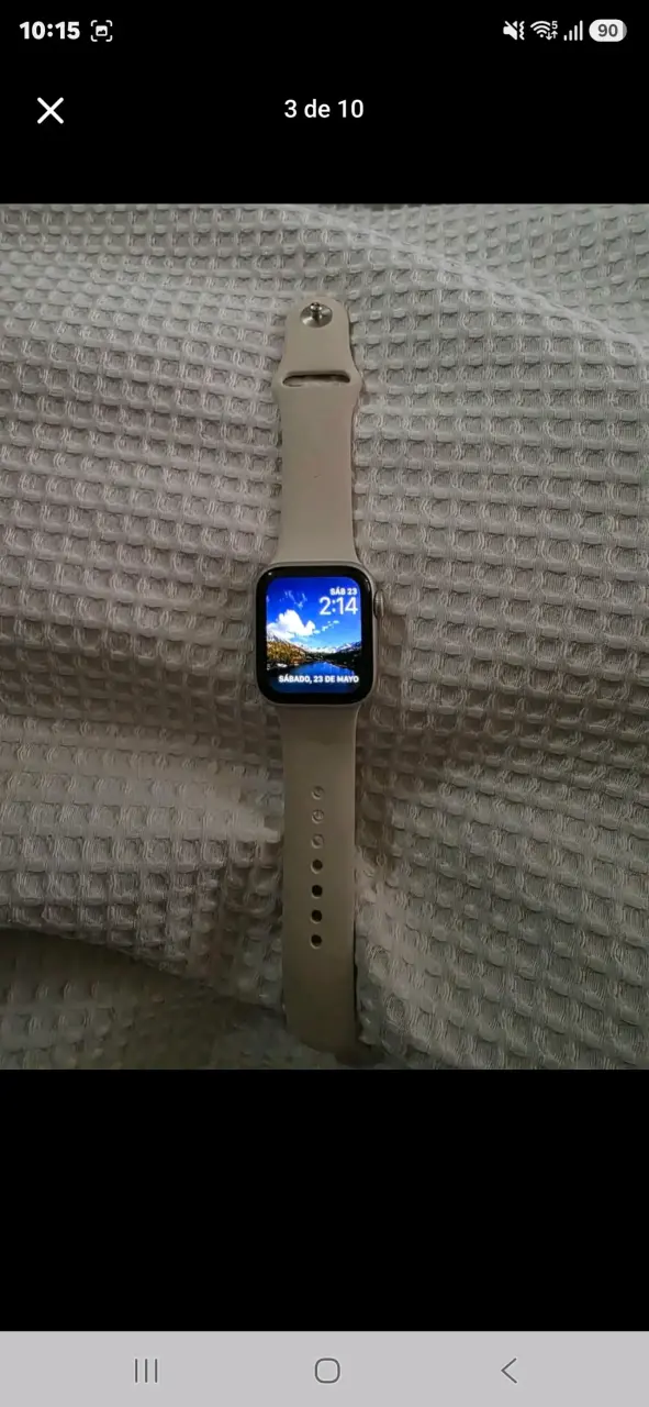 Smartwatch con pantalla de 40 mm y correa beige - 3