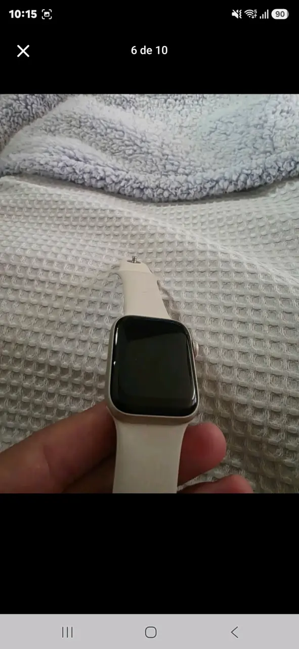 Smartwatch con pantalla de 40 mm y correa beige - 6