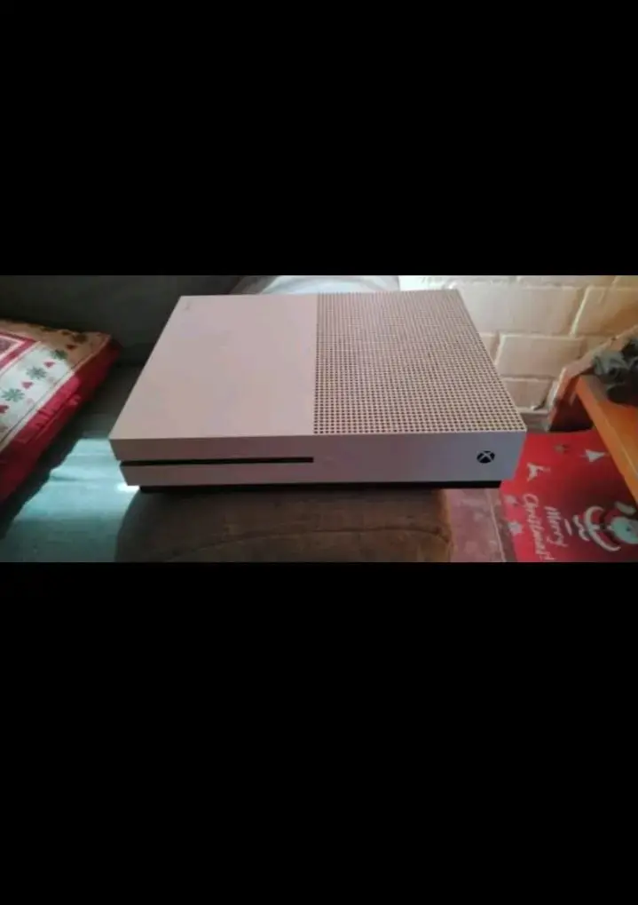 Consola Xbox con control - 4