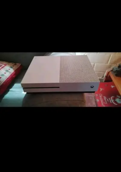 Consola Xbox con control - miniatura 4