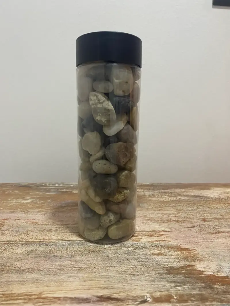 Frasco decorativo con piedras naturales - 2