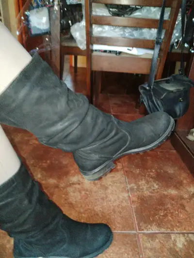Botas negras de cuero para mujer - miniatura 12