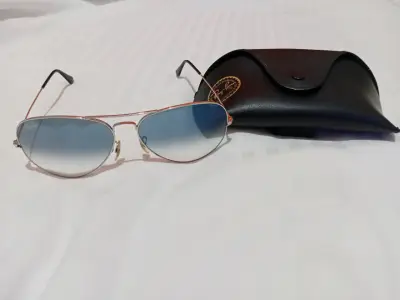 Gafas de sol Ray-Ban aviador con estuche. - miniatura 2