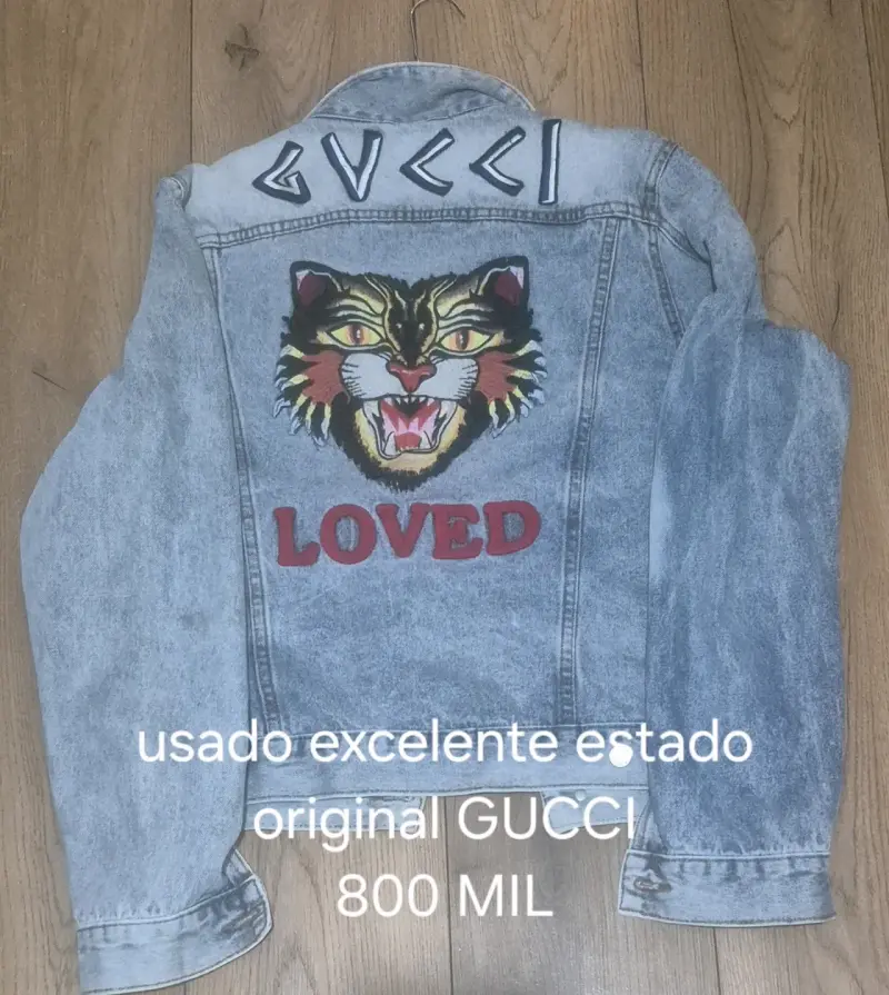 Chaqueta de mezclilla Gucci con diseño de tigre - 1
