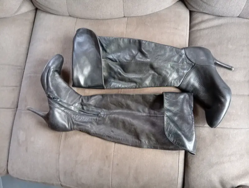 Botas largas de cuero autentico - 1