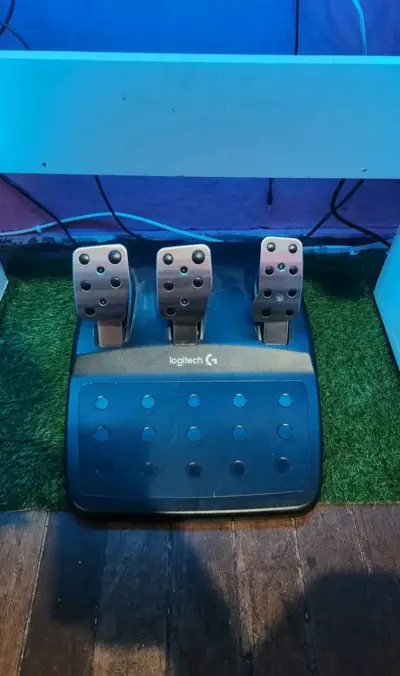 Volante de simulación Logitech G29 para PS4 y PC - miniatura 2