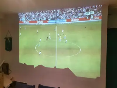 Proyector de video para cine en casa - miniatura 1