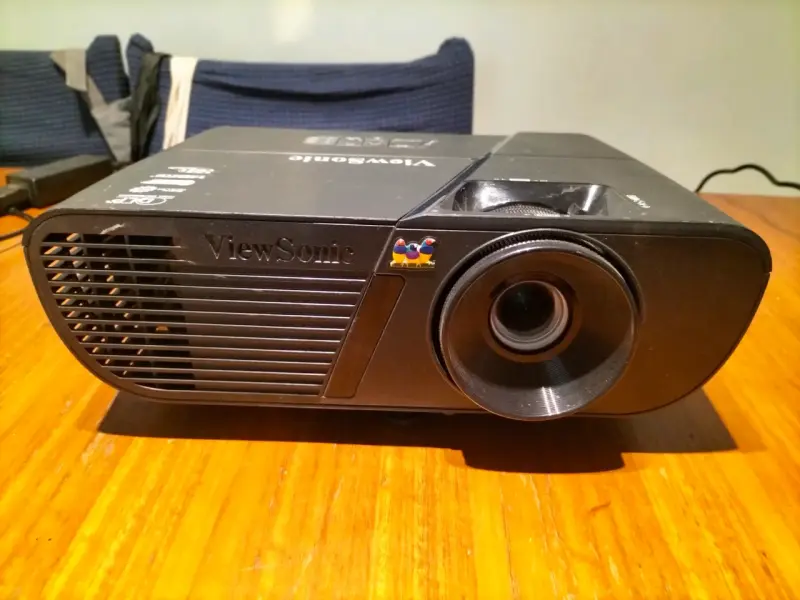 Proyector de video para cine en casa - 3