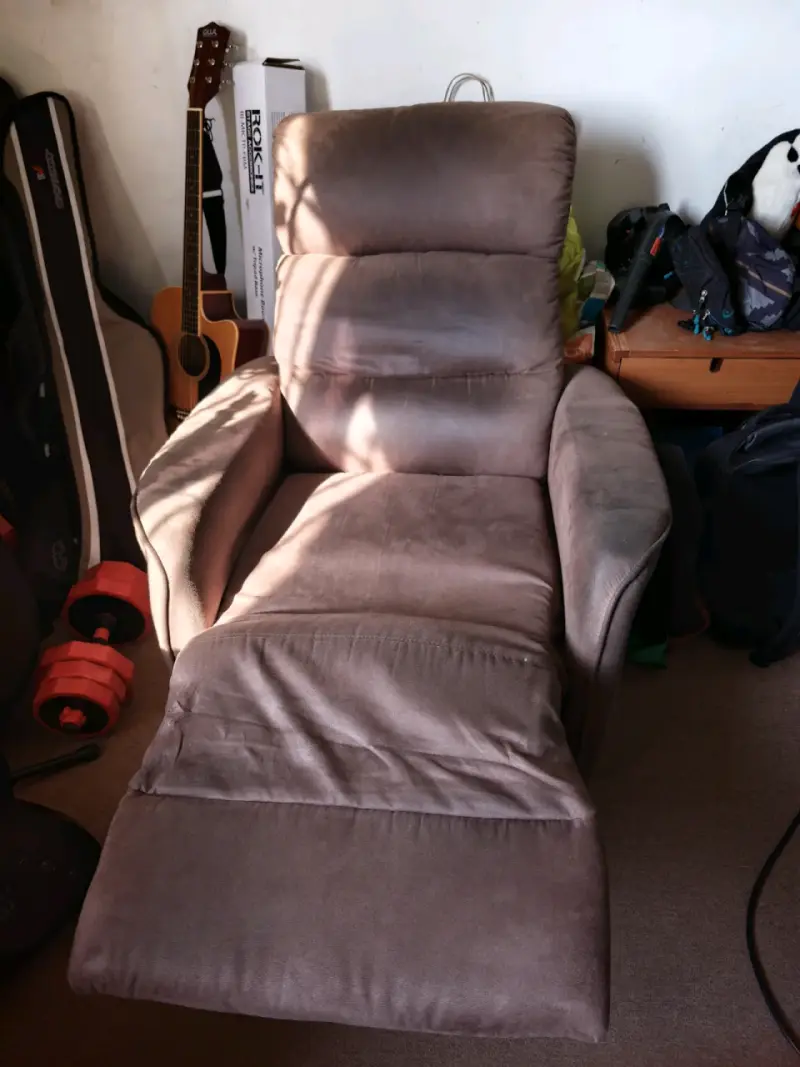 Sillón reclinable de tela - 2
