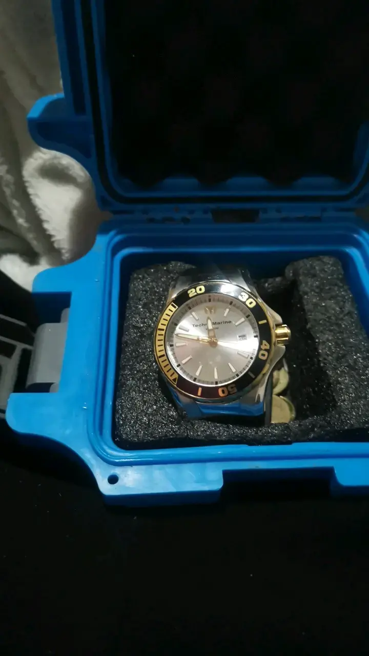 Reloj TechnoMarine plateado con caja original - 1