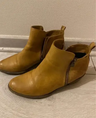 Botines de cuero marrón con cierre lateral - miniatura 1