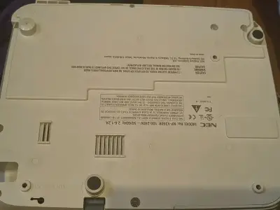Proyector NEC V260R con HDMI y DLP - miniatura 3