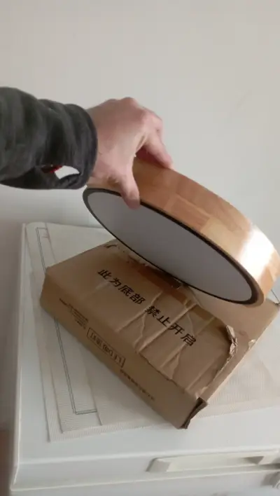 Lámpara de techo LED con marco de madera - miniatura 1