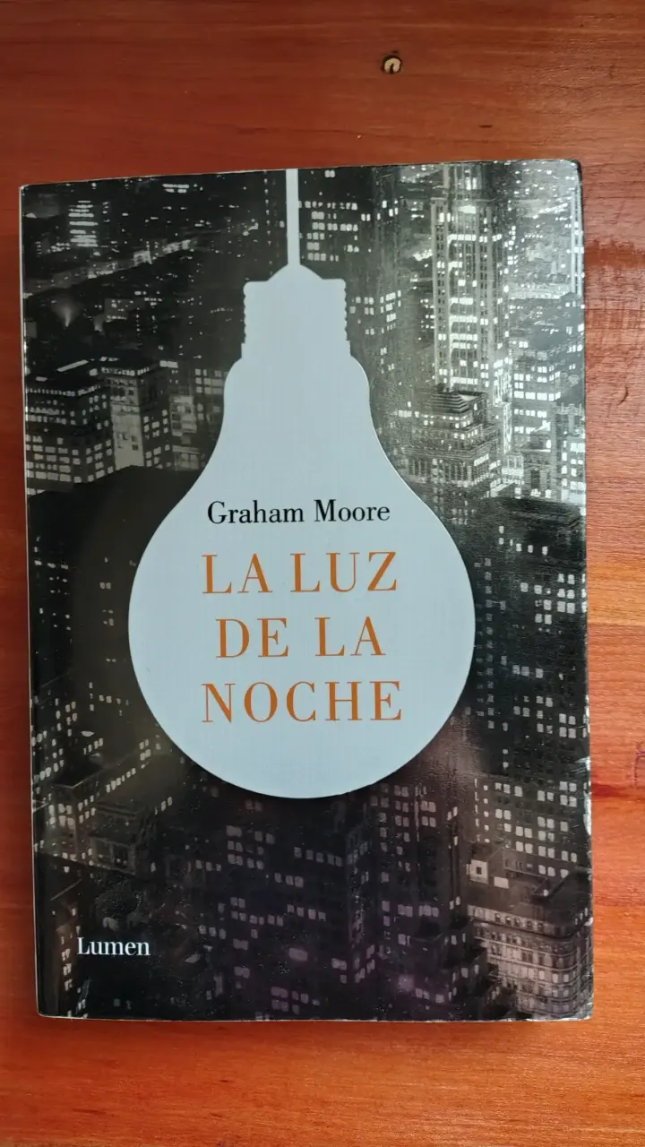 Libro 'La Luz de la Noche' de Graham Moore - 1