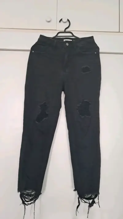 Jeans negros OPPOSITE desgastados para mujer - miniatura 1