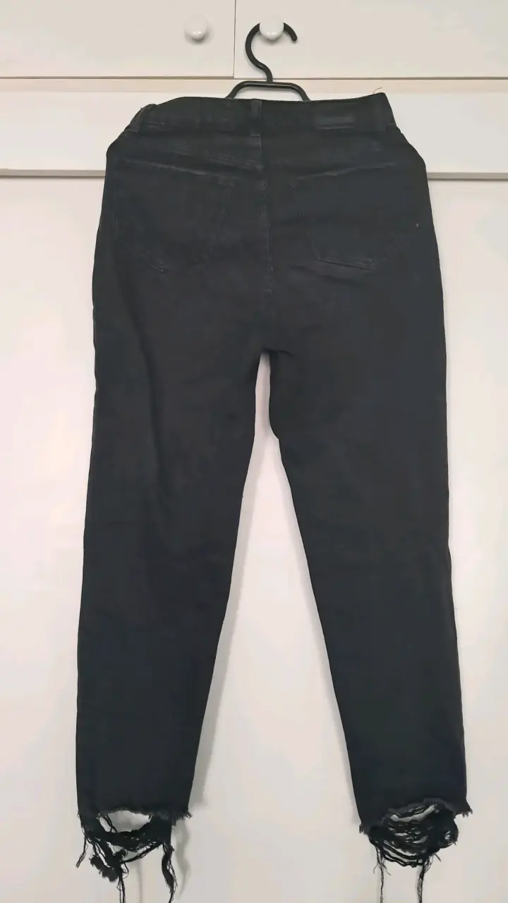 Jeans negros OPPOSITE desgastados para mujer - 2