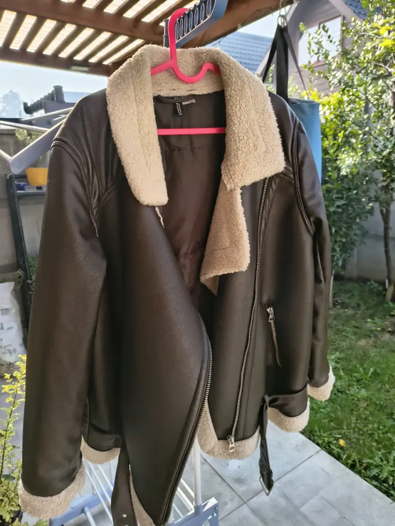 Chaqueta de cuero sintético con forro de lana - 6